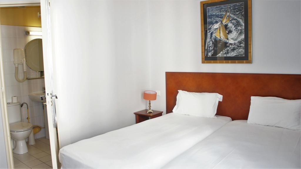 Hotel Bellevue Montmartre Παρίσι Δωμάτιο φωτογραφία